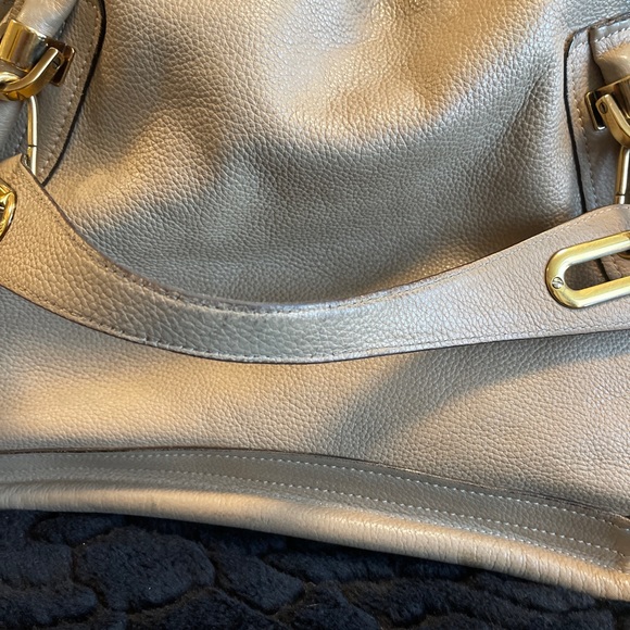 Chloe Paraty Handbag - Picture 2 of 9